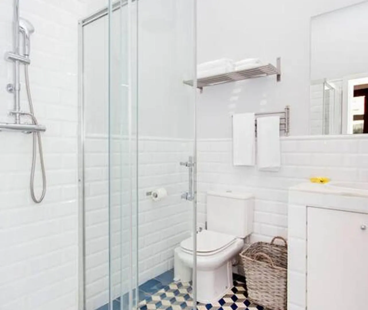 Luxury 4Bdr In Gracia Lejlighed Barcelona 0*,  Spanien
